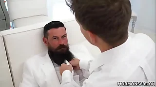 Sex happy-go-lucky porn teen boys video patron's Strang remained seated&comma;